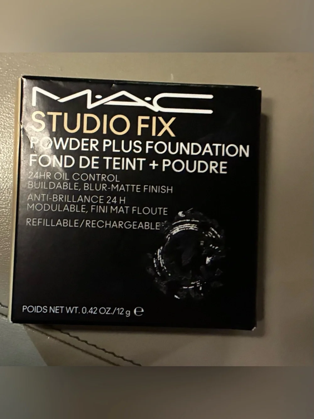 MAC Studio Fix Fluid SPF 15 Foundation NC13 1 oz 30mL Full Size NEW